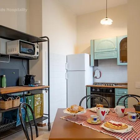 Sunset Flaminia Apartman *